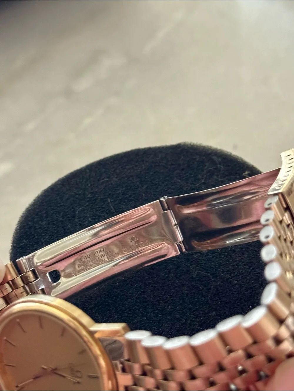 Omega authentic 1993
